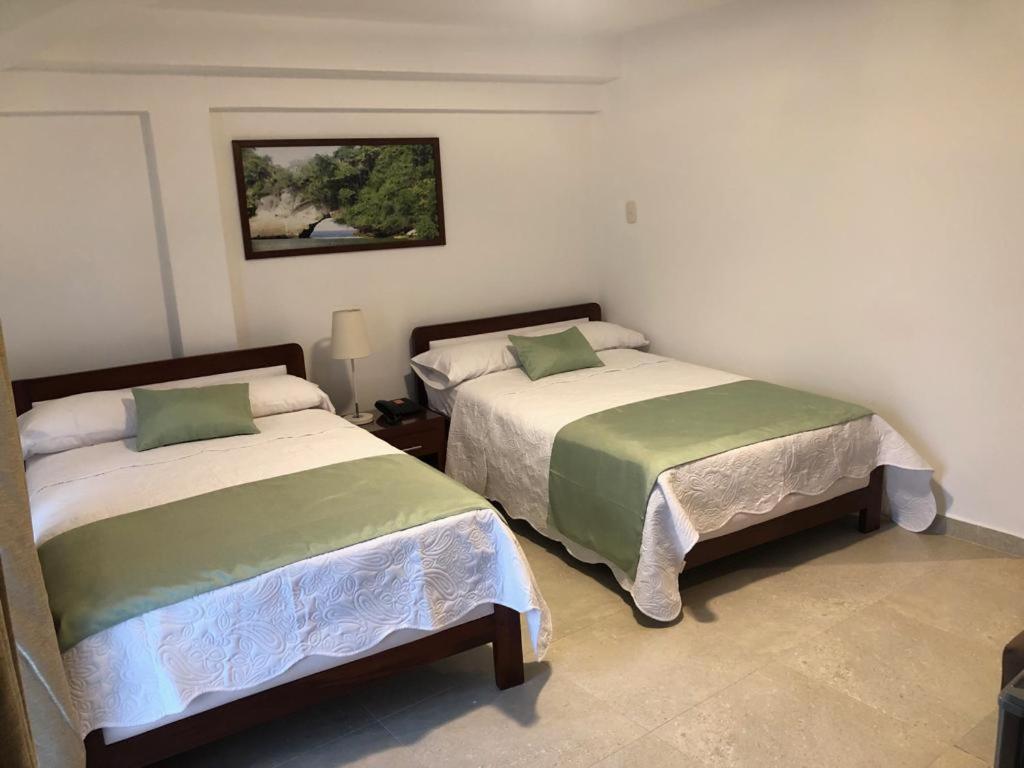 Colon Plaza Hotel 투마코 외부 사진